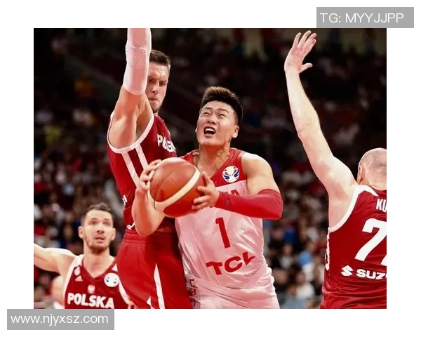 上海篮球队在世界杯积分榜上以94分稳居第一名展现强大实力