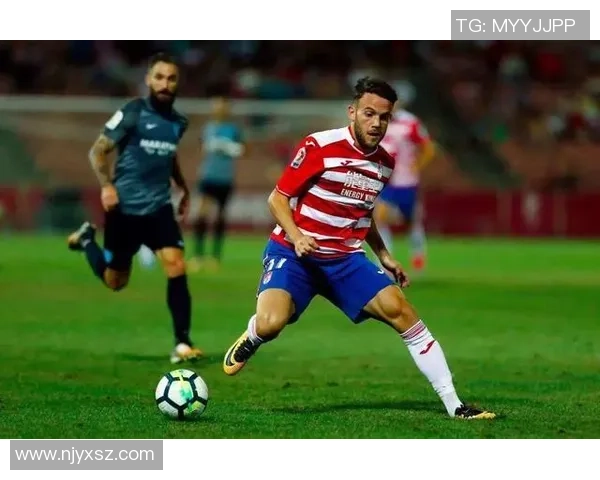 埃尔切主场迎战格拉纳达双方争夺关键三分的激烈对决